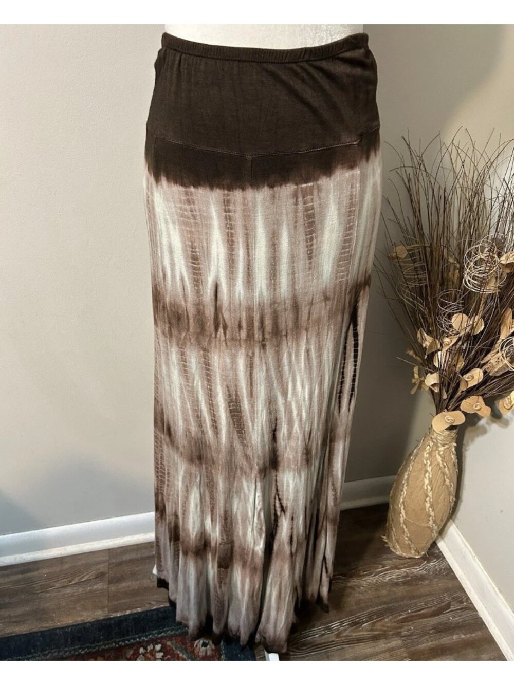 EUC Karen Kane Women Brown Beige Tie-Dye Striped Maxi Skirt A-line Rayon Sz L